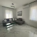 Dom wakacyjny House Canis Žuljana