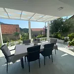 House Canis Dom wakacyjny Žuljana