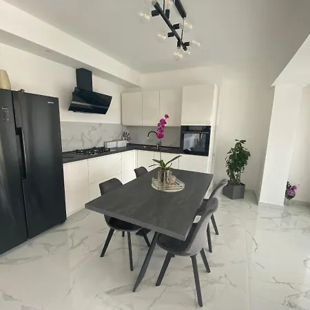 Σπίτι διακοπών House Canis *